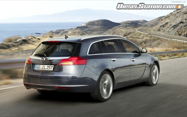 Opel Sports Tourer Widescreen Picture #10 Opel Sports Tourer Widescreen Picture #10